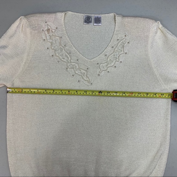 VINTAGE Women’s Lace Beaded V-Neck Sweater - Picture 7 of 11